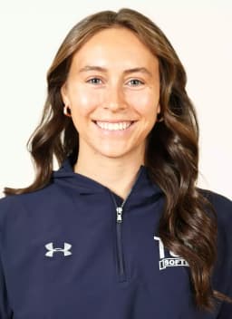 Julia Mayernik '24