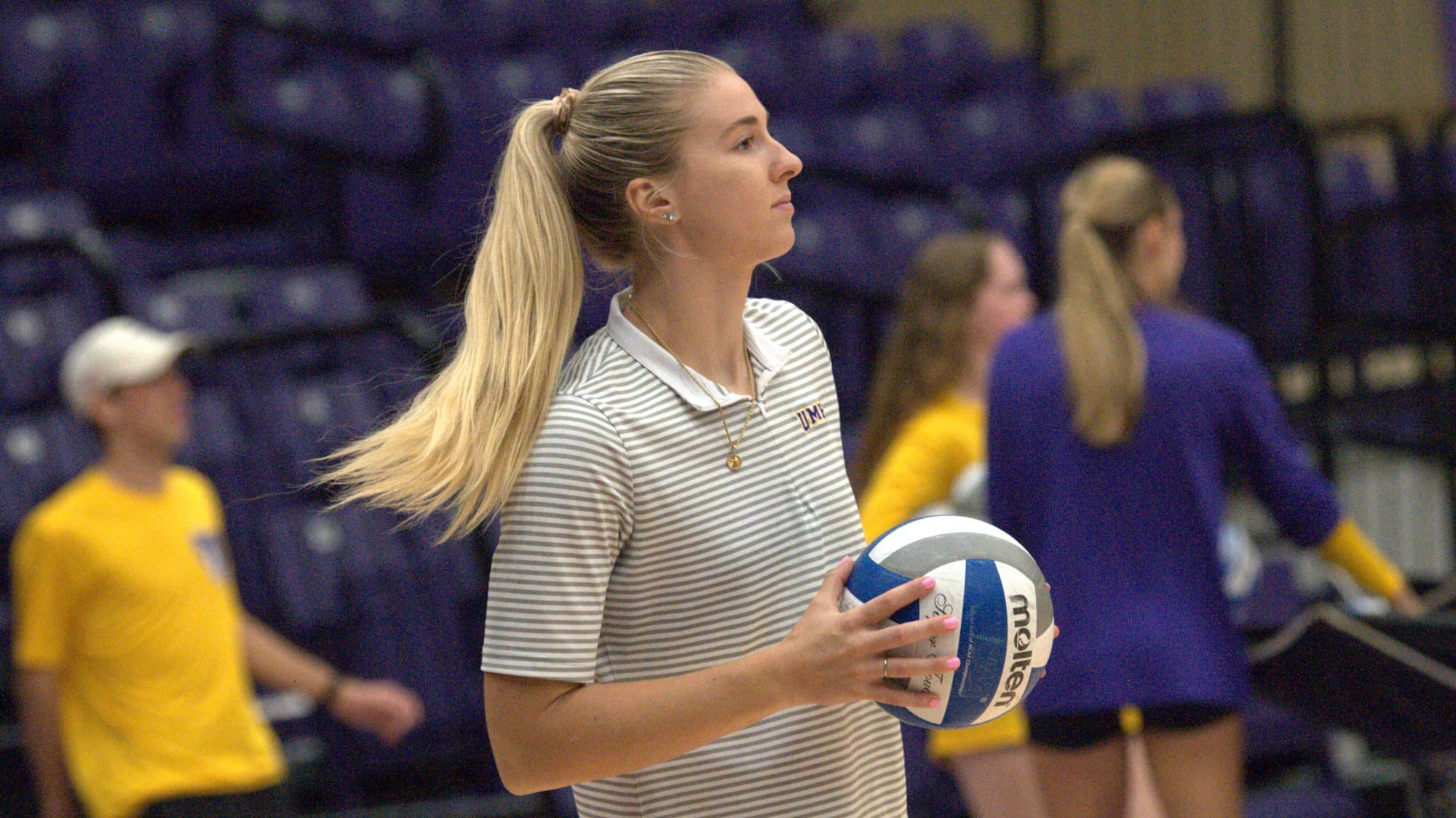 University of Mary Hardin-Baylor Volleyball