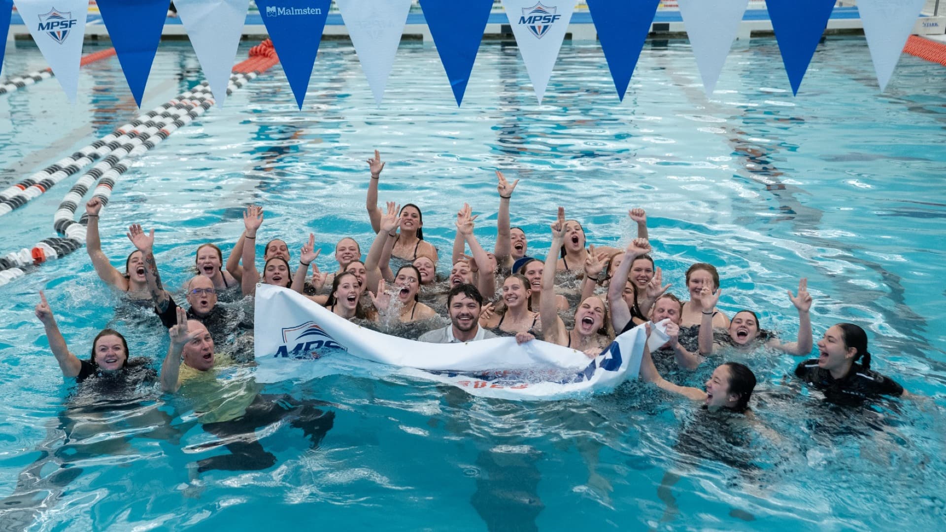Northern Arizona University Women's Swimming & Diving