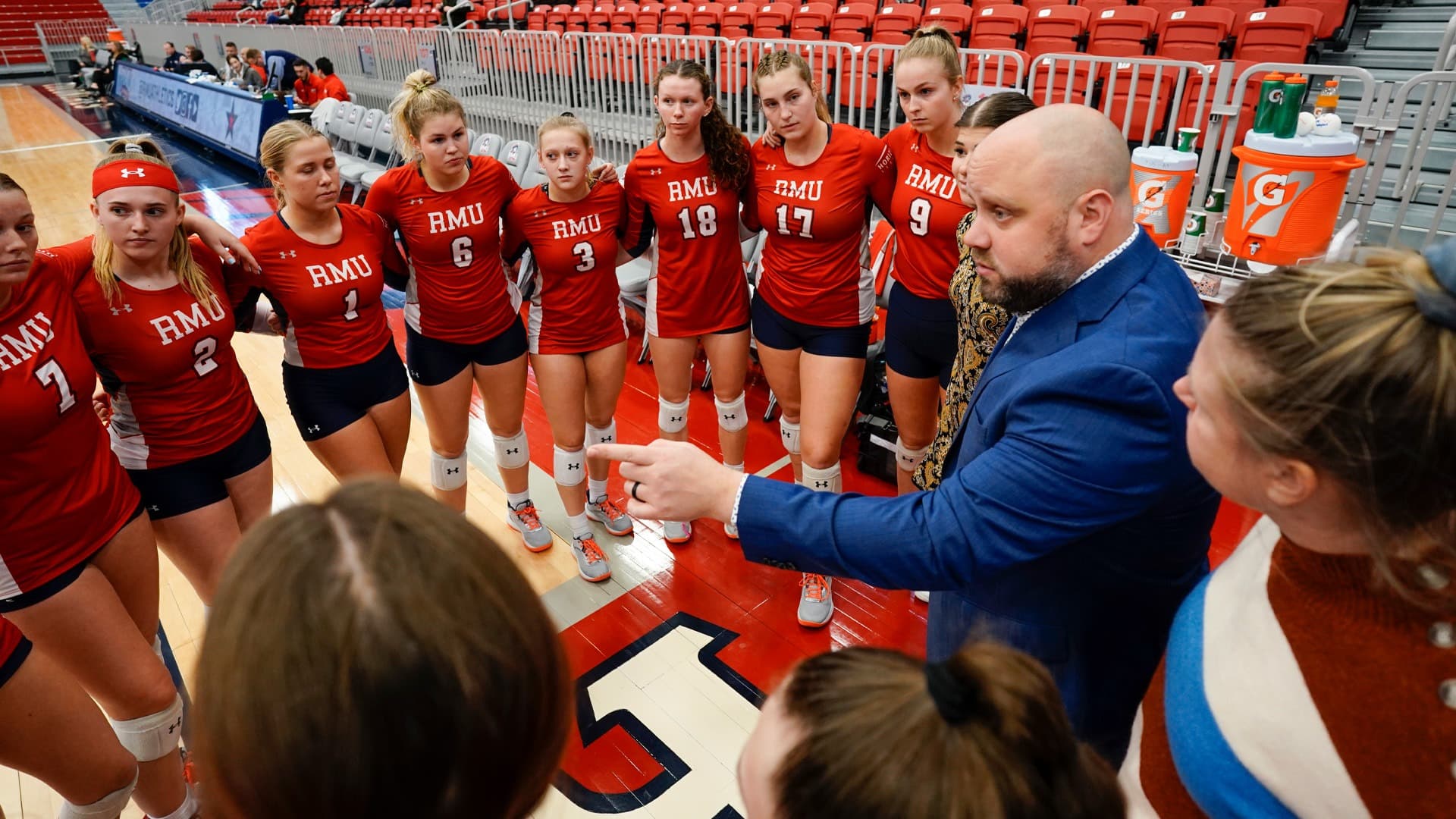 Robert Morris University Volleyball