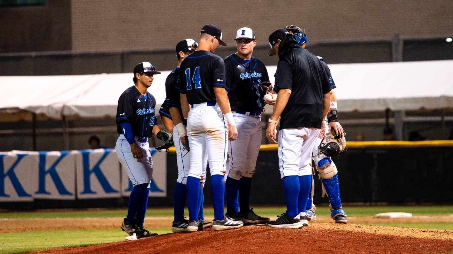 Texas A & M University-Corpus Christi Baseball