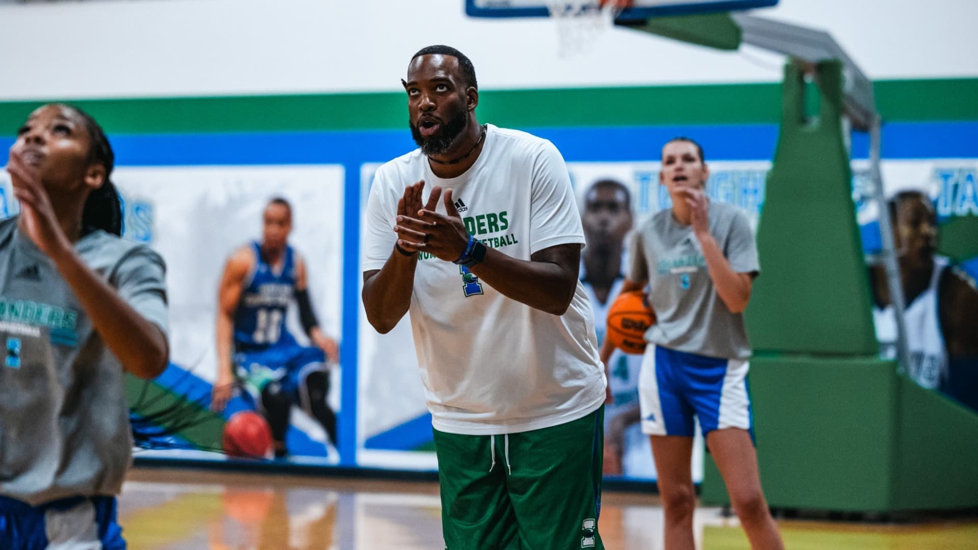 Texas A & M University-Corpus Christi Women's Basketball